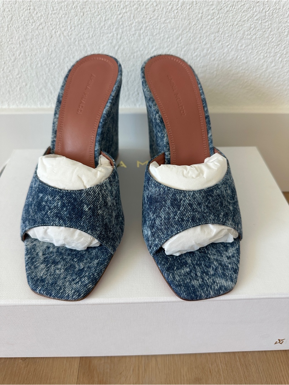 Amina Muaddi Lupita Wedge 95 Denim Acid/ 38.5 EU - US 8.5